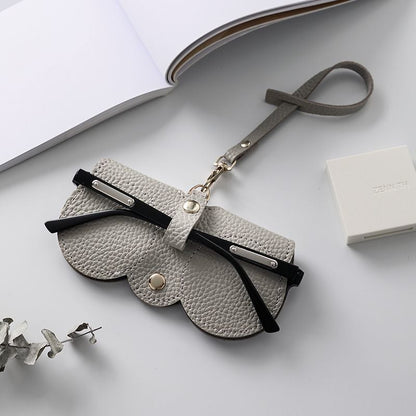 🔥This Week's Special ✨Soft PU Leather Sunglasses Bag👓️