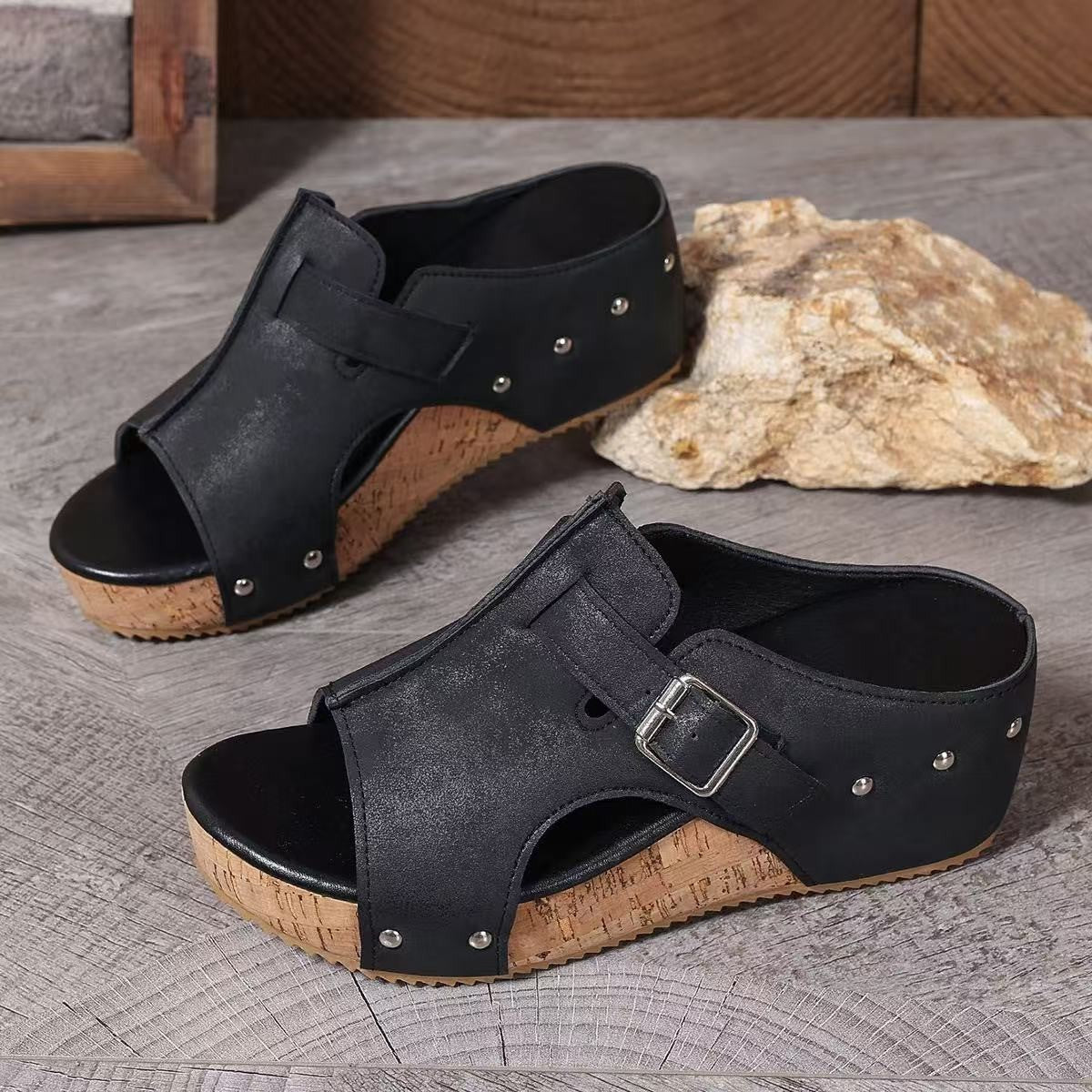Women’s RetroBay Buckle Peep-Toe Wedge Sandals – Rivet-Detail Platform Beach Shoes (US 5–10.5)