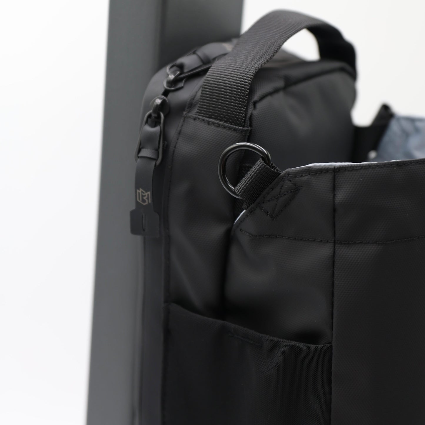 Magnetic Bottle Bag