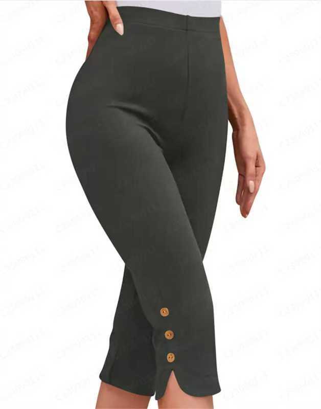 Women's Button Hem Capri Leggings